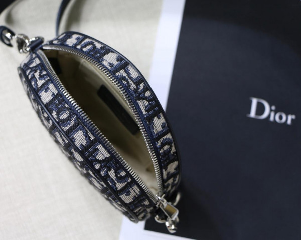 D*or oblique round bag