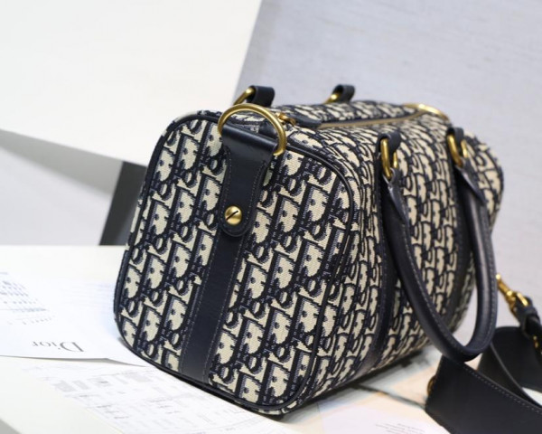 D*or oblique bag