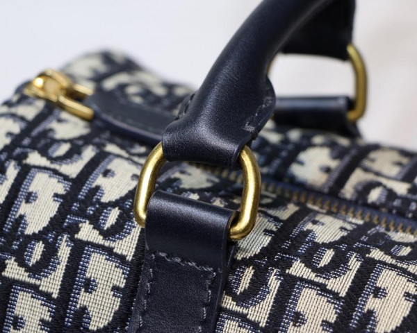 D*or oblique bag