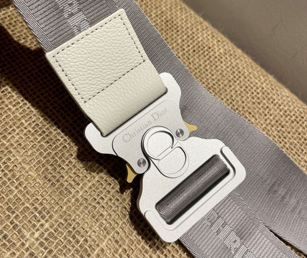 D*or saddle bag