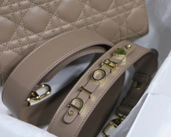 lady D*or small-20-16.5-8cm