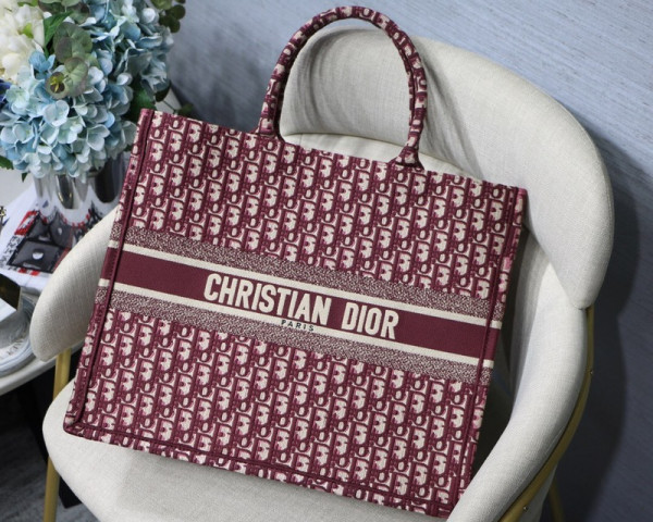 D*or oblique book tote-41.5-35-18cm