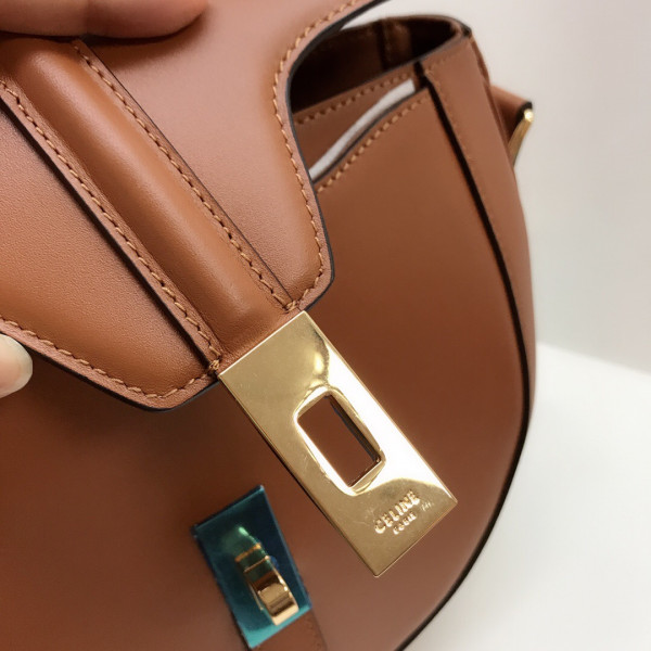 Ce**e besace 16 bag in satinated calfskin
