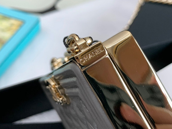 CL BOY MINAUDIERE