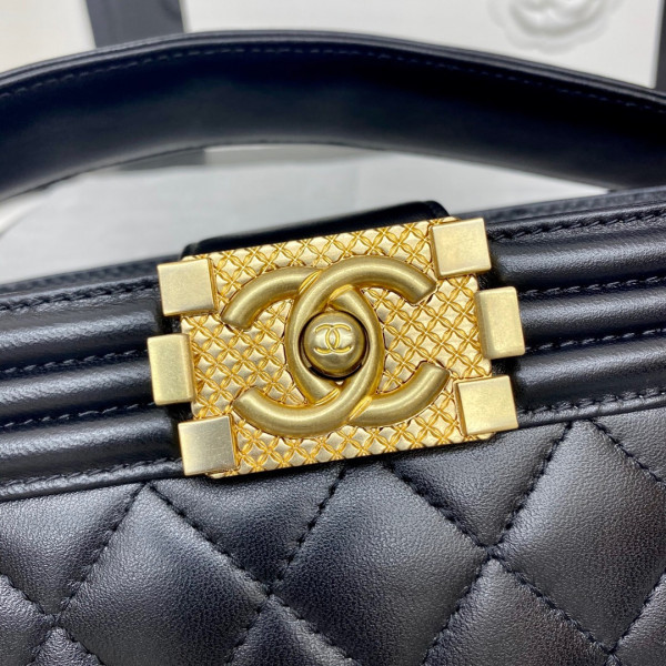 CL BUCKET BAG