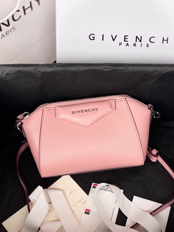 GIVENCHY NANO ANTIGONA