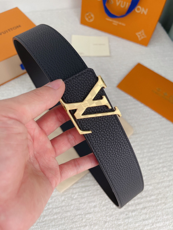 l**is V*t*n belt