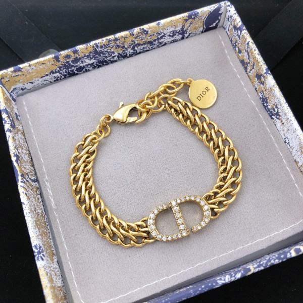 D*or necklace
