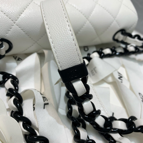 CL SMALL FLAP BAG