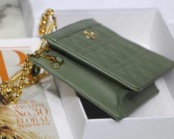 D*or caro zipped pouch with chain