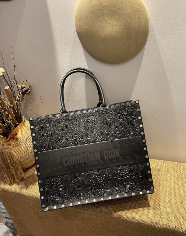 D*or D*oramour D*or book tote