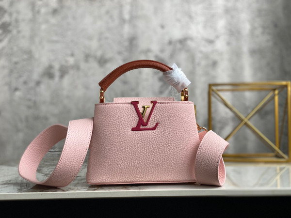 l**is V*t*n capucines mini
