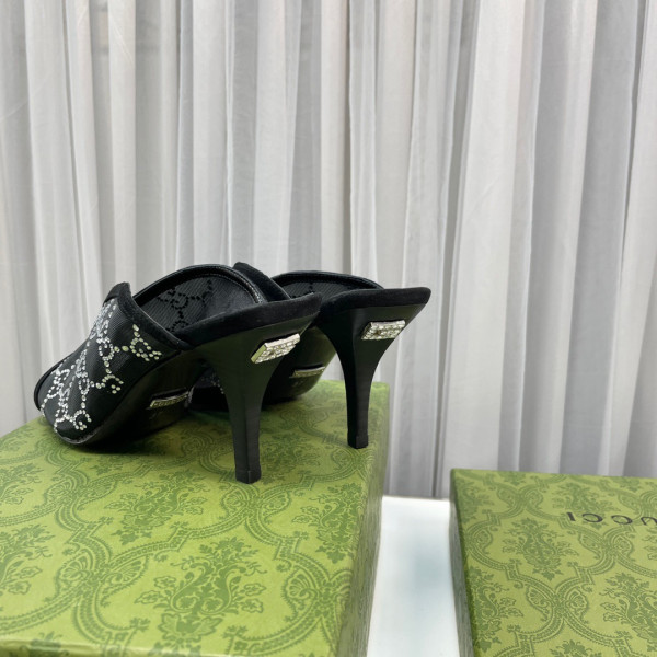 G*u*i gg sandal