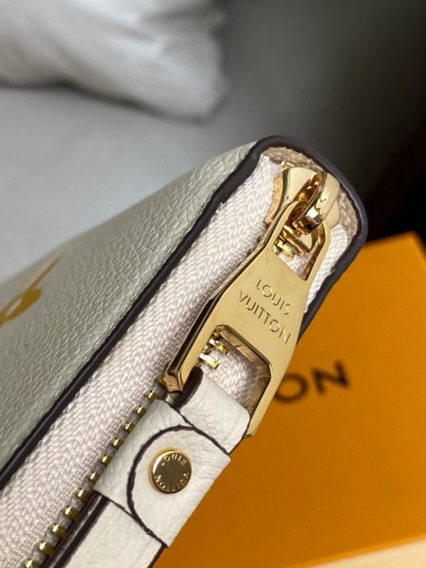 l**is V*t*n zippy wallet