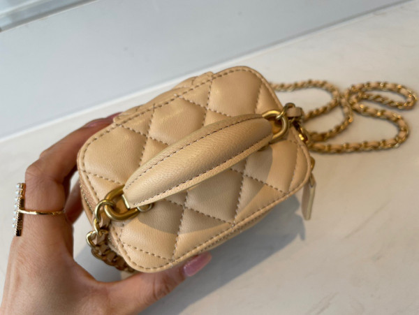 CL VANITY CASE