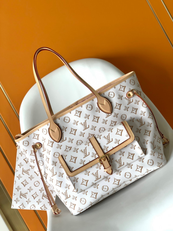 l**is V*t*n neverfull mm
