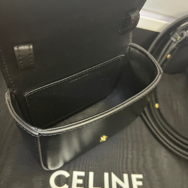 Ce**e mini triomphe