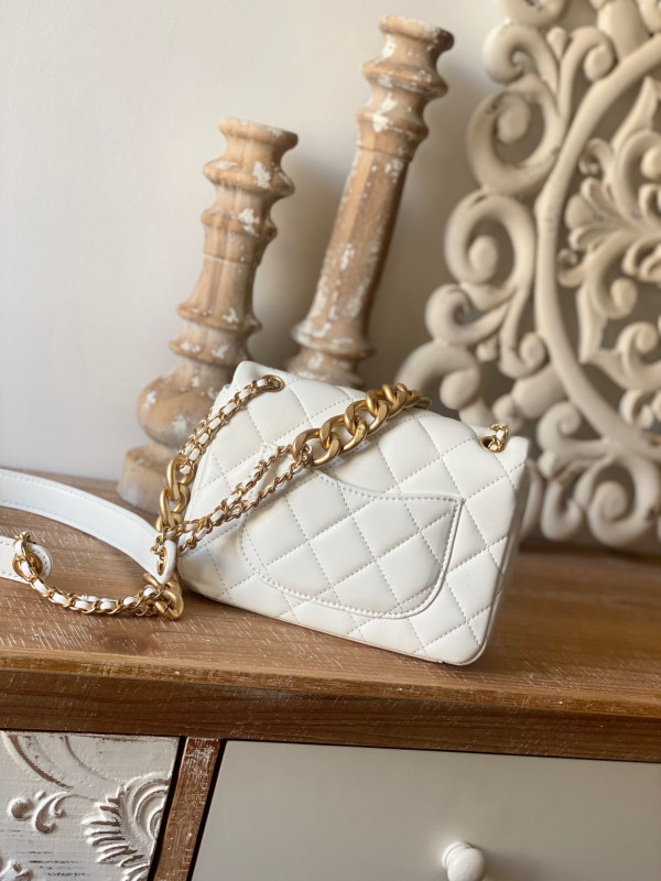 CL FLAP BAG