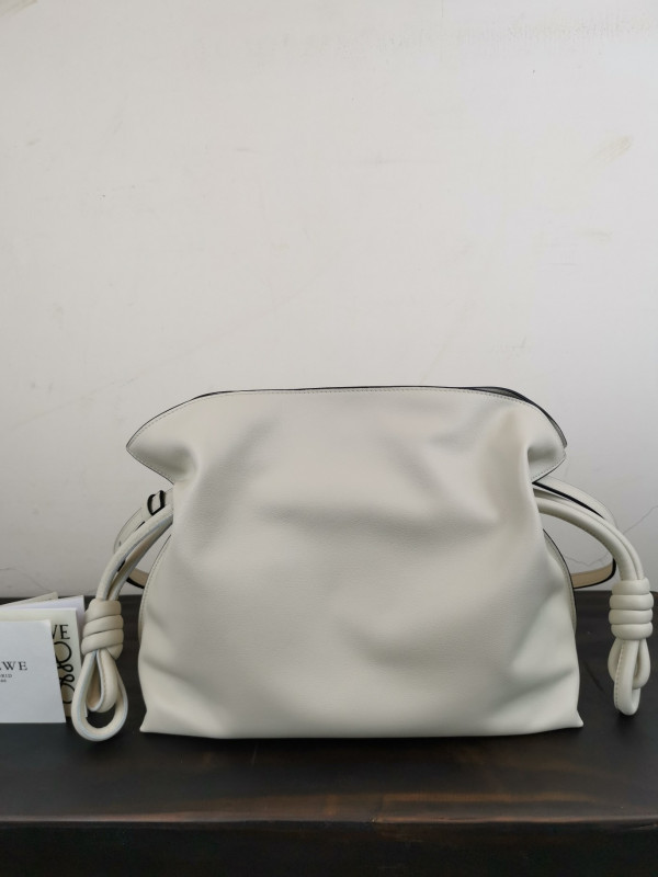 LOEWE Flamenco clutch