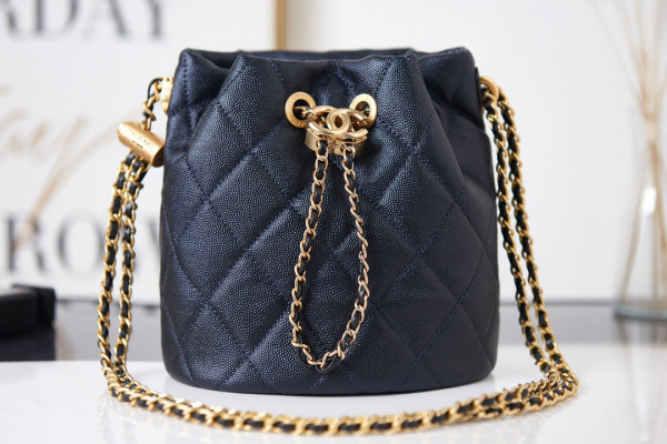 CL BUCKET BAG