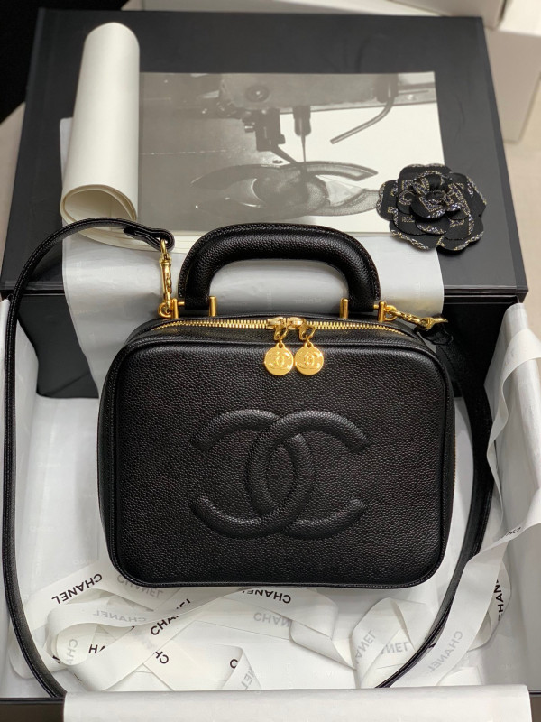 CL VANITY CASE
