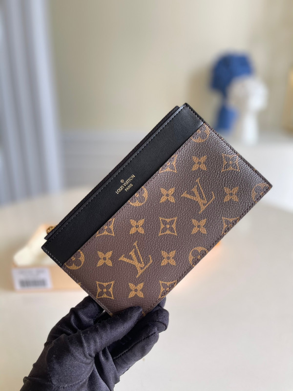 l**is V*t*n slim purse