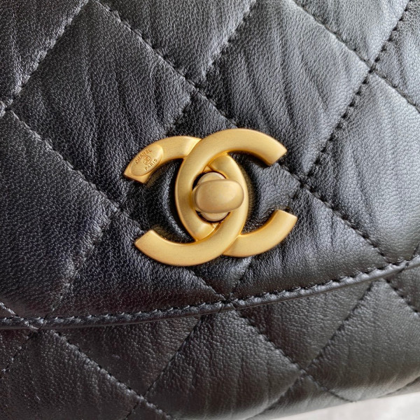 CL MINI FLAP BAG WITH TOP HANDLE
