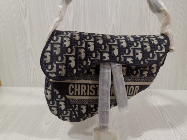 D*or saddle bag