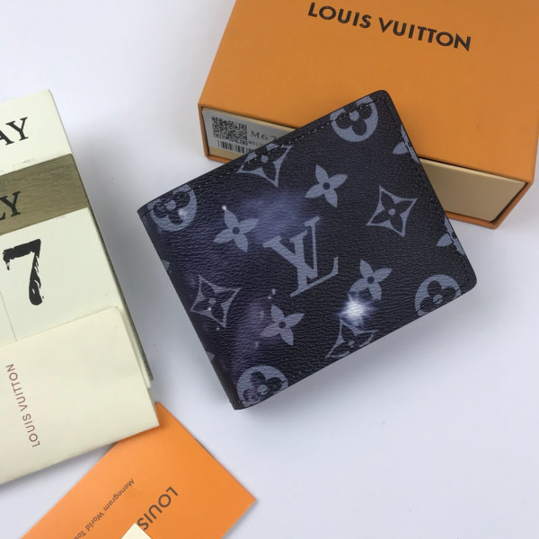 l**is V*t*n brazza wallet