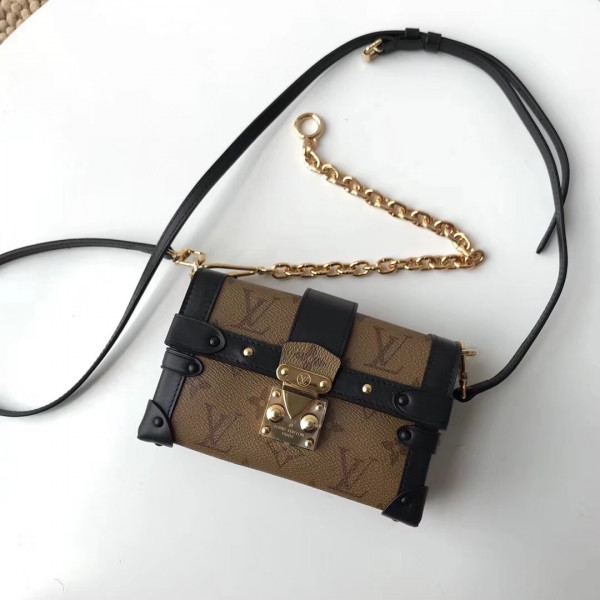 l**is V*t*n trunk clutch petite malle