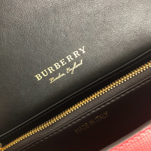 B**rry the buckle