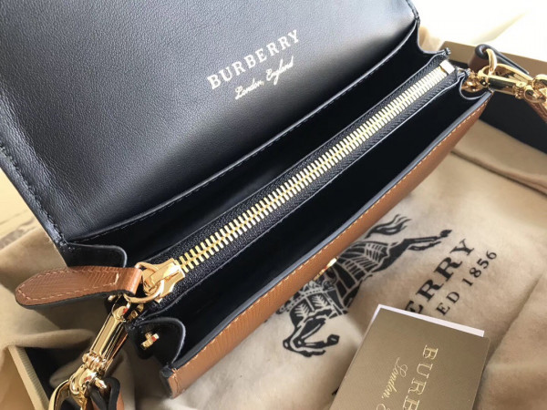 B**rry the buckle