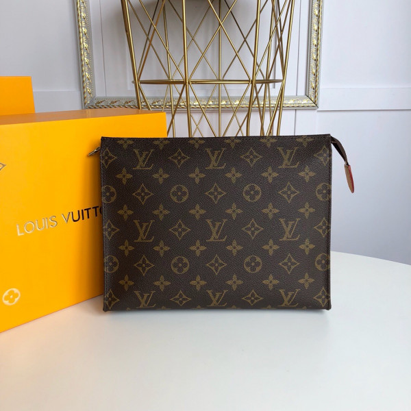 l**is V*t*n toiletry pouch 26