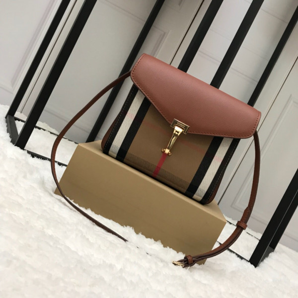 B**rry crossbody bag