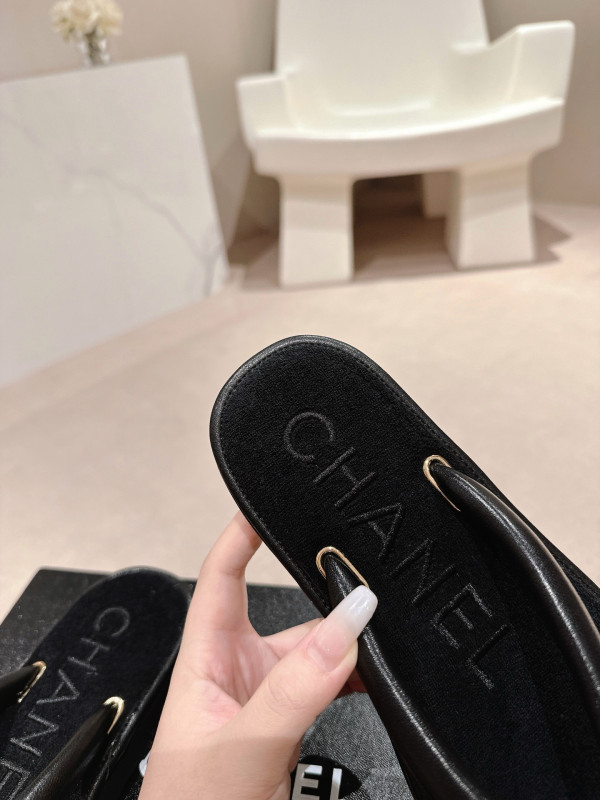CL SANDALS