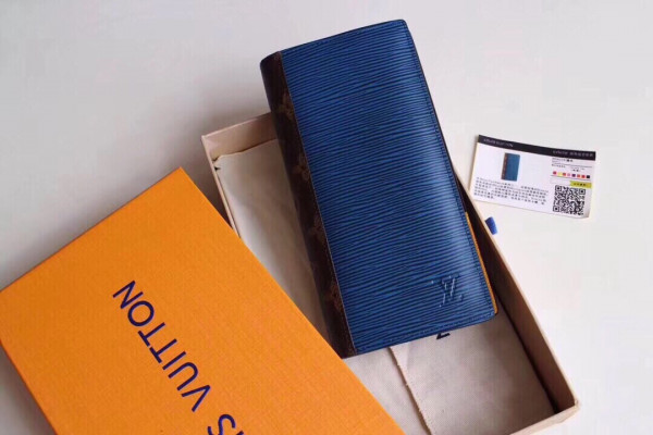 l**is V*t*n brazza wallet