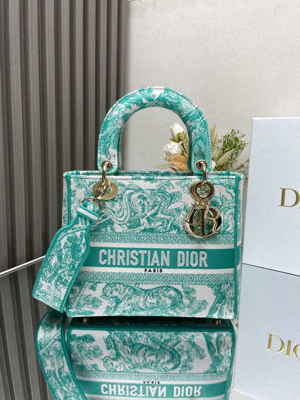 lady D*or - 24cm
