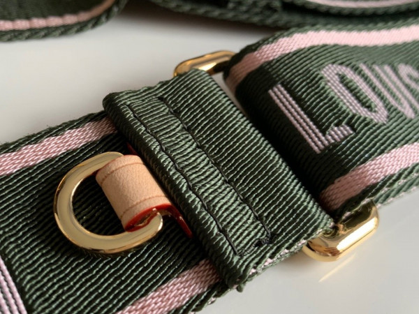l**is V*t*n strap