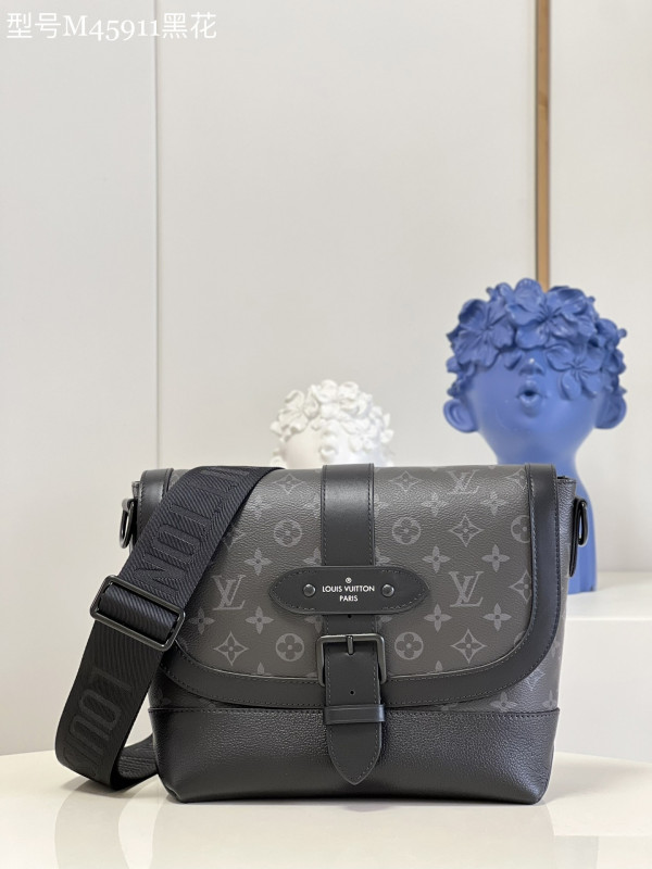 l**is V*t*n saumur messenger