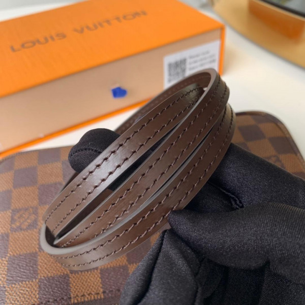 l**is V*t*n pochette accessoires