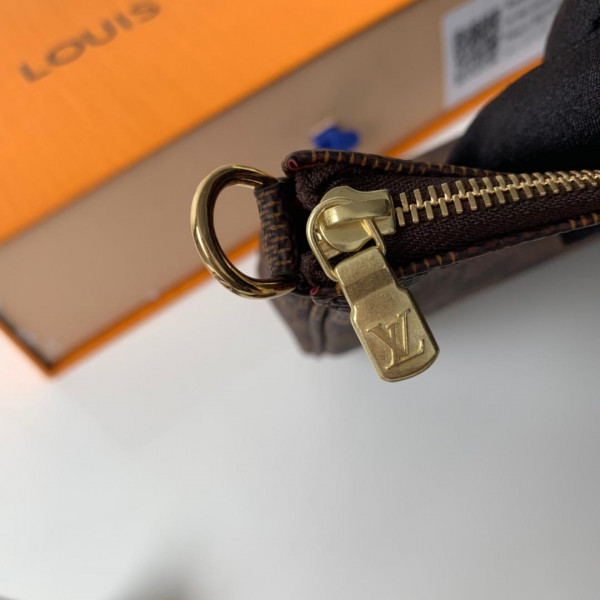 l**is V*t*n pochette accessoires