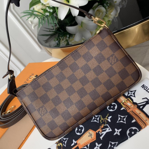 l**is V*t*n pochette accessoires
