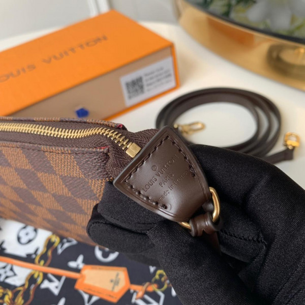 l**is V*t*n pochette accessoires