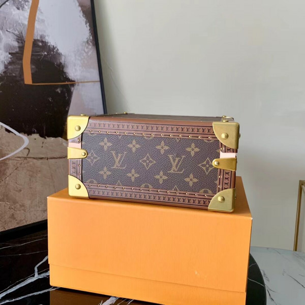 l**is V*t*n jewelry box