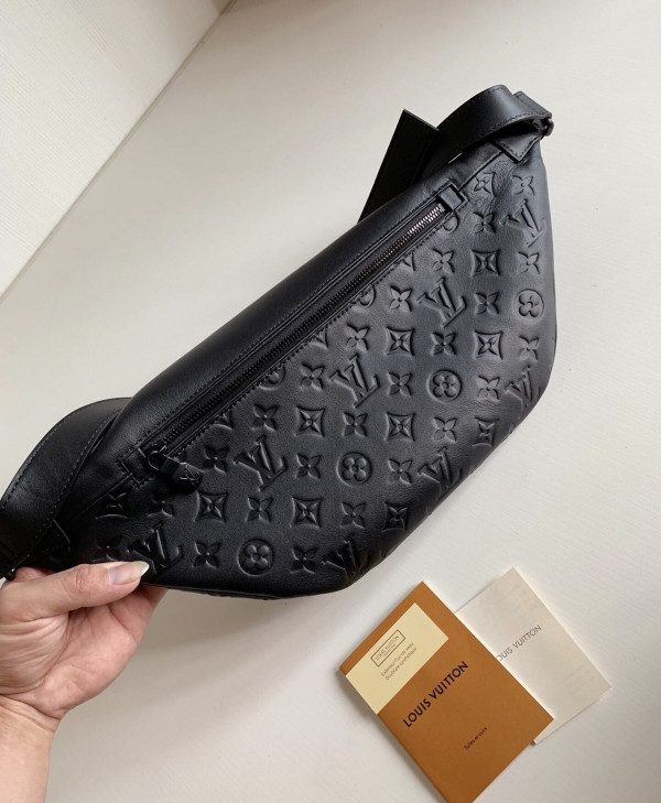 l**is V*t*n discovery bumbag