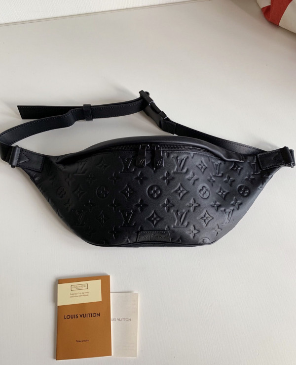 l**is V*t*n discovery bumbag