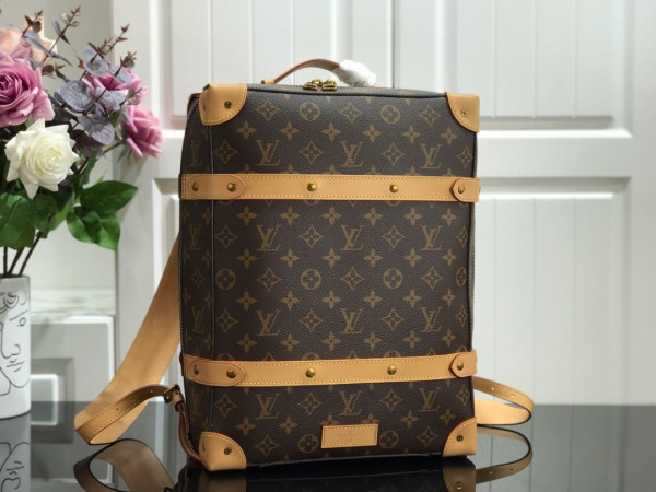 l**is V*t*n soft trunk backpack pm