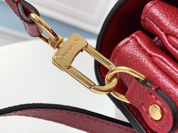 l**is V*t*n pochette metis