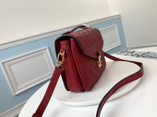 l**is V*t*n pochette metis