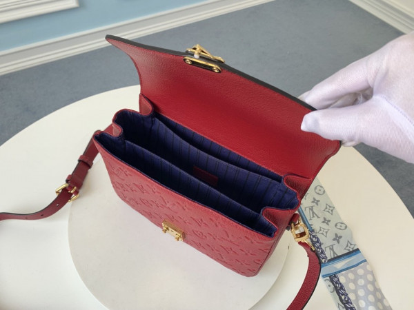 l**is V*t*n pochette metis